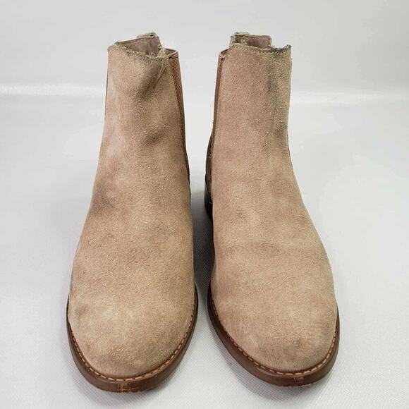 Thursday Boot Company Tan Suede Duchess Chelsea Boots Womens Size 7 Pull On - Picture 2 of 9